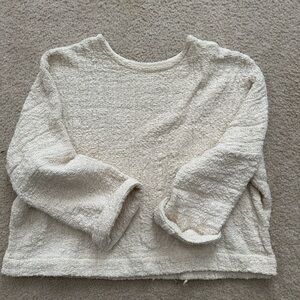 Like new Jamie & the jones midweight t shirt sweater in natural cream small